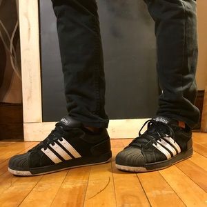 Men’s adidas sneaker